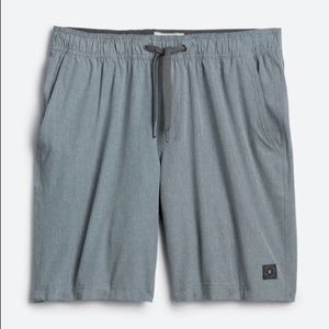 LinkSoul ac lined volley shorts